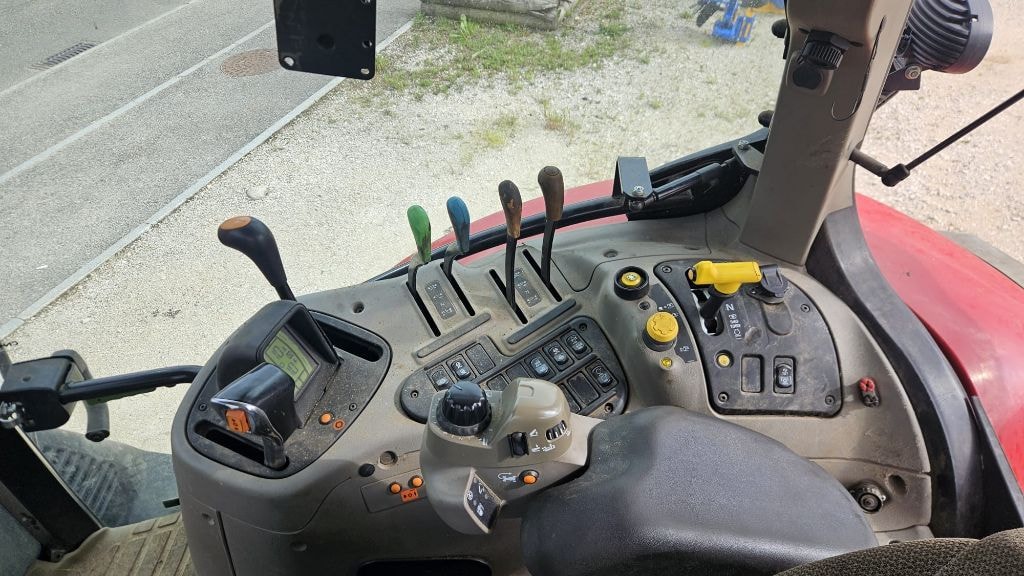 Tracteur CASE IH MAXXUM 125  - photo slide 7