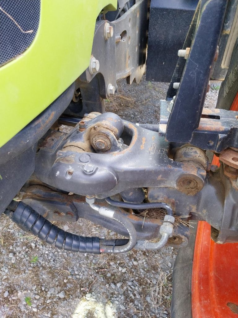 Tracteur CLAAS Arion 620 - photo slide 17