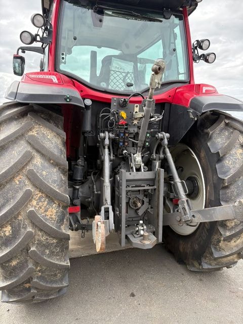 Tracteur chargeur VALTRA G 115 A - photo slide 11