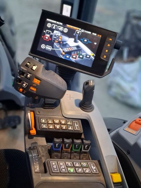 Tracteur VALTRA T174ED - photo slide 15