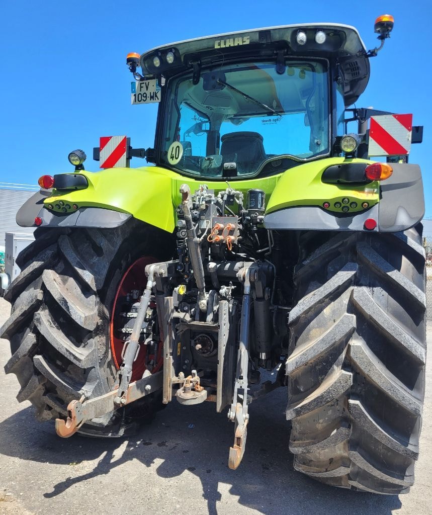 Tracteur CLAAS AXION 830 CMATIC CIS + - photo slide 8