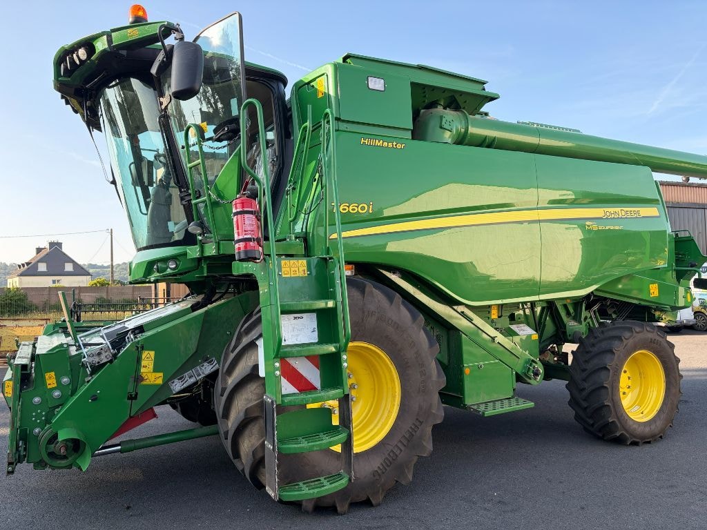 Moissonneuse JOHN DEERE T660 HM - photo slide 2