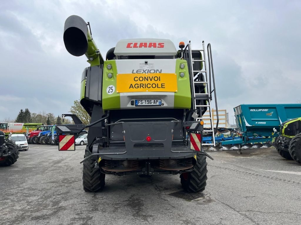 Moissonneuse CLAAS Lexion 8700 TT - photo slide 6