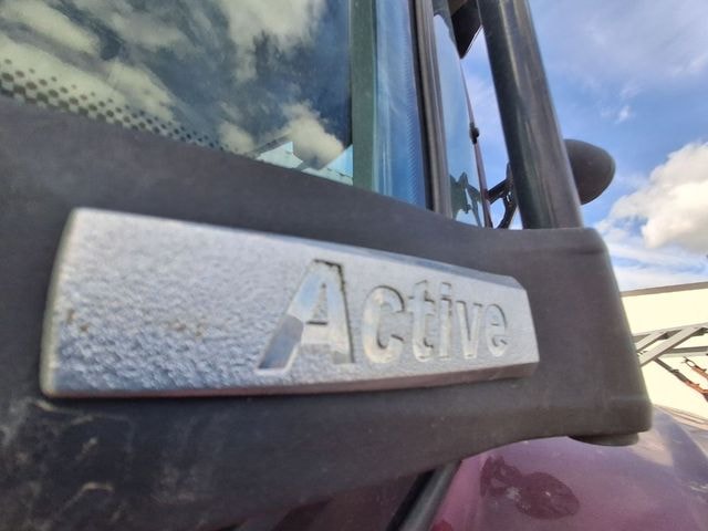 Tracteur VALTRA T215 - photo slide 11