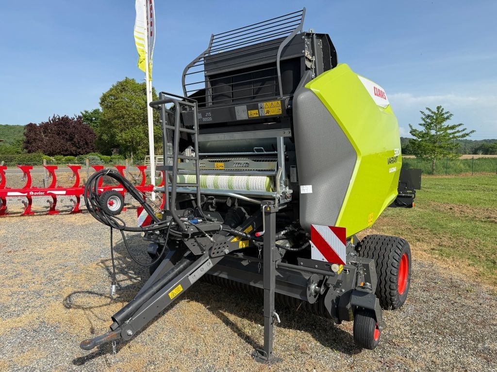 Presse balles rondes CLAAS VARIANT 580 RF - photo slide 3