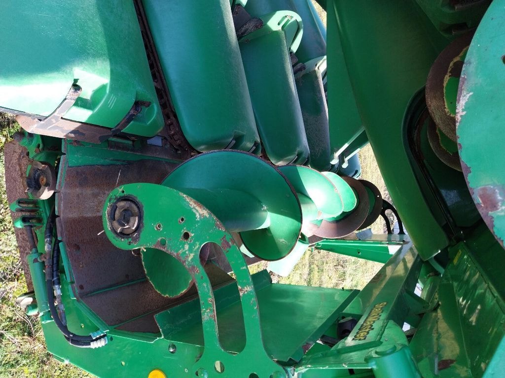 Cueilleur JOHN DEERE 608c - photo slide 8