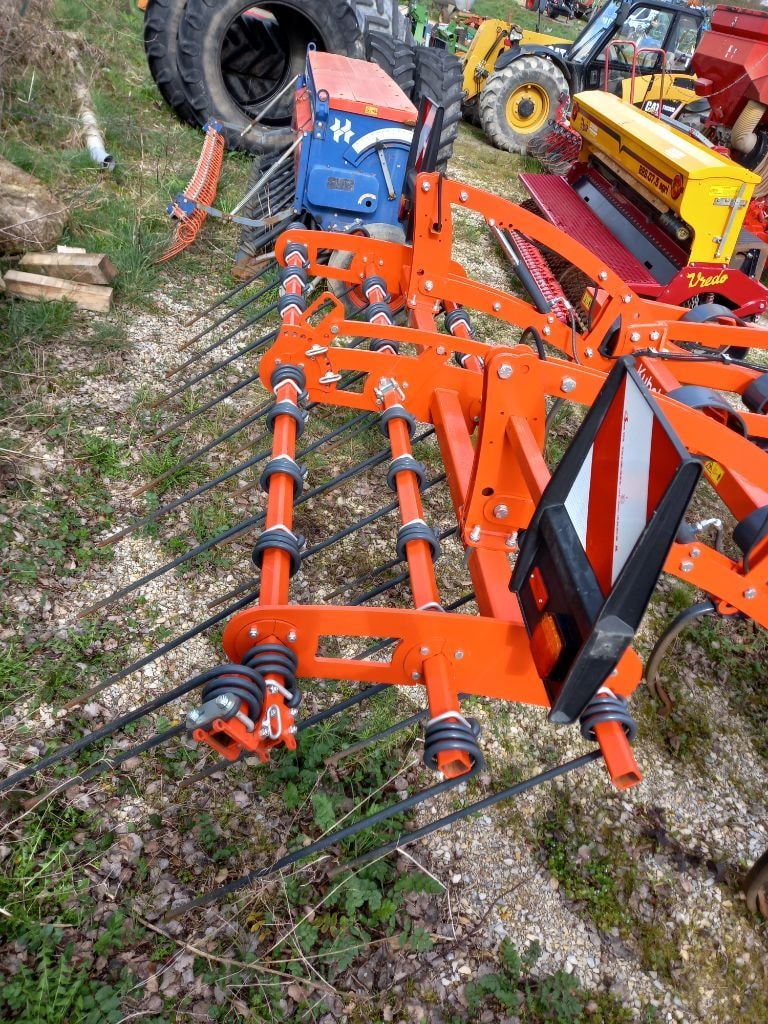Dechaumeur KUBOTA CU 1300 - photo slide 5