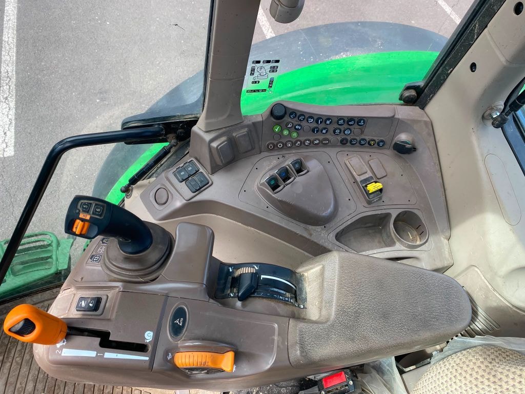 Tracteur chargeur JOHN DEERE 6130M AUTO POWER  - photo slide 10