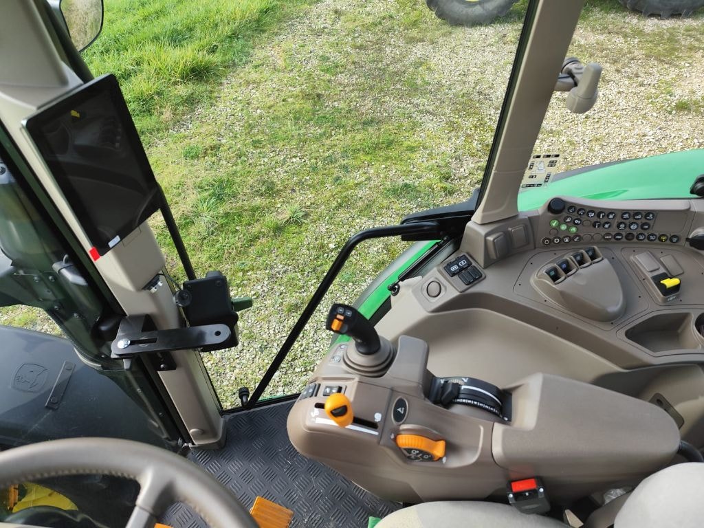 Tracteur JOHN DEERE 6M 115 - photo slide 8