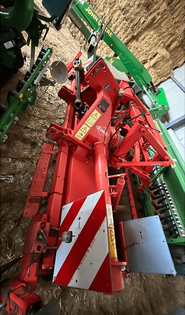 Cultivateur KUHN EL 162 - photo slide 1