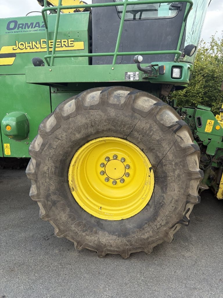 Ensileuse JOHN DEERE 7500 - photo slide 3