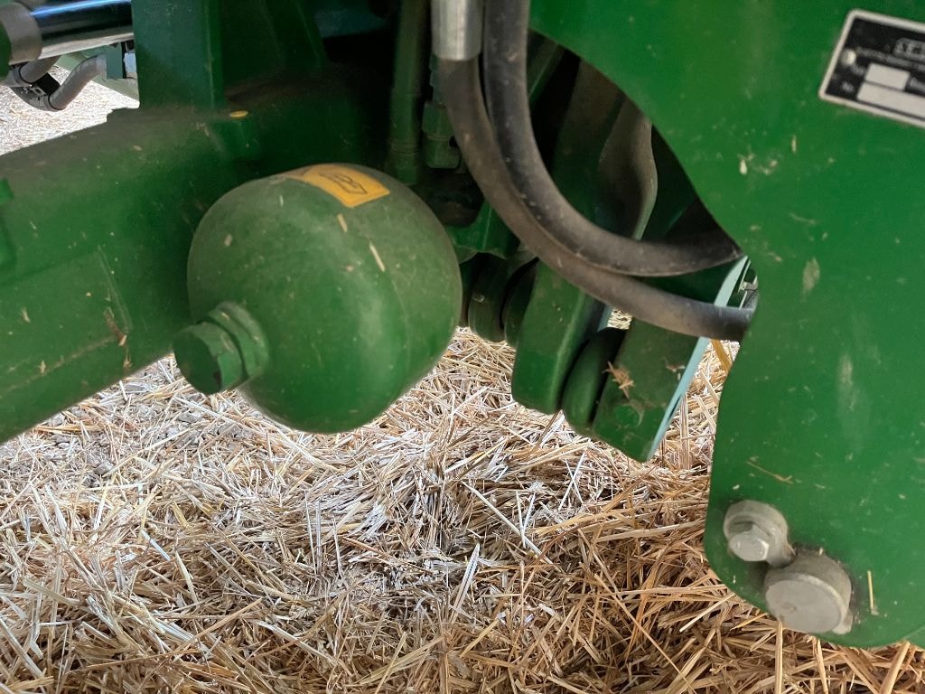 Tracteur JOHN DEERE 6110M - photo slide 24