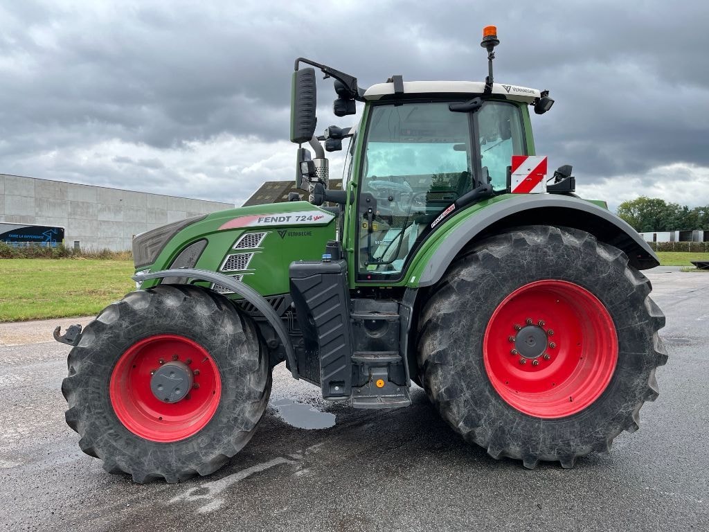 Tracteur FENDT 724 S4 PROFI + - photo slide 2
