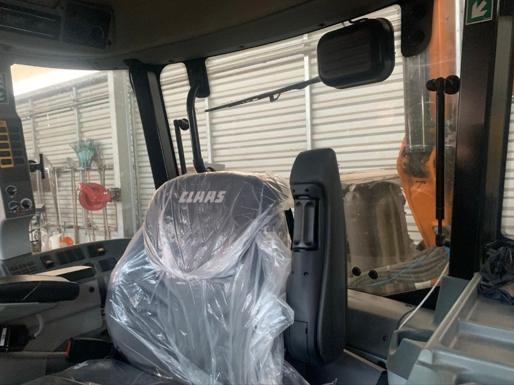 Tracteur CLAAS ARION 410 - STAGE V T - photo slide 14