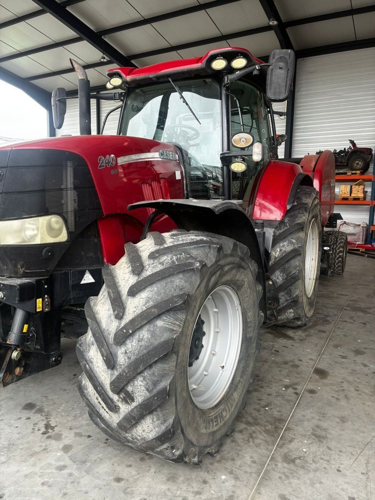 Tracteur CASE IH PUMA 240 CVX - photo slide 9