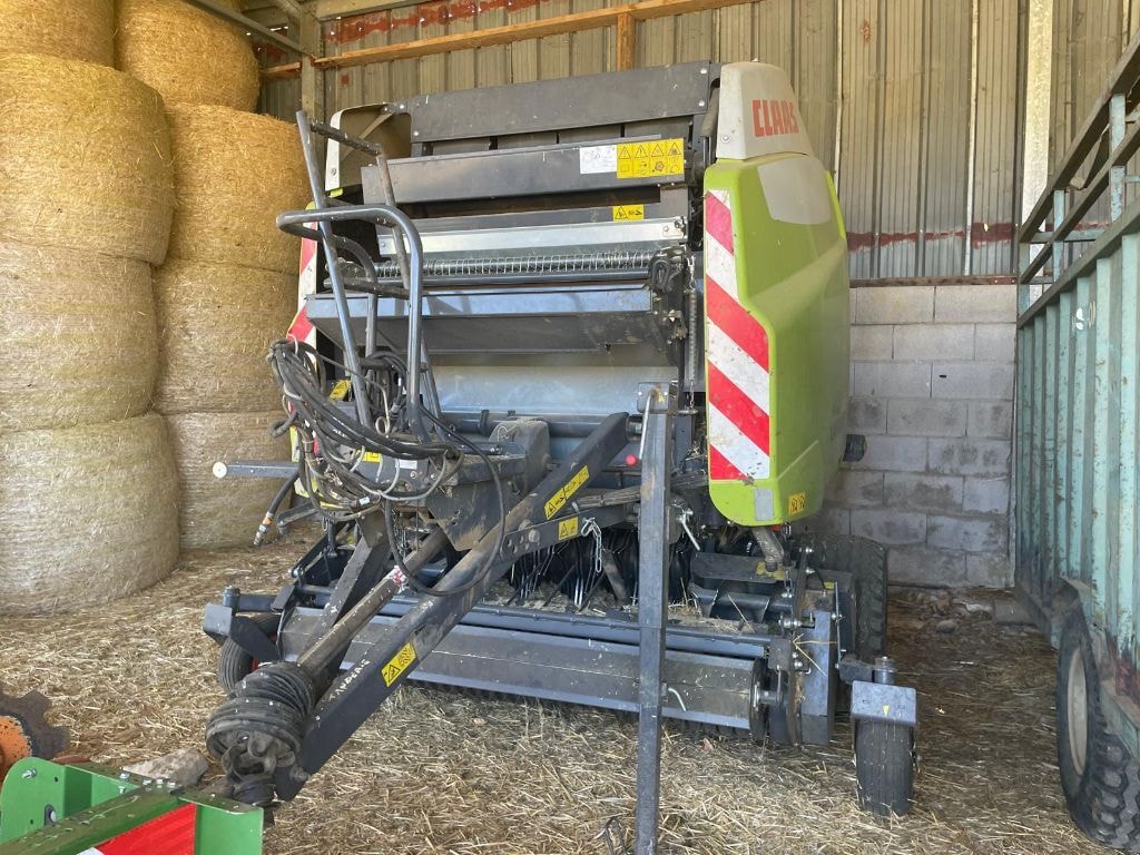 Presse balles rondes CLAAS 465 RC  - photo slide 1