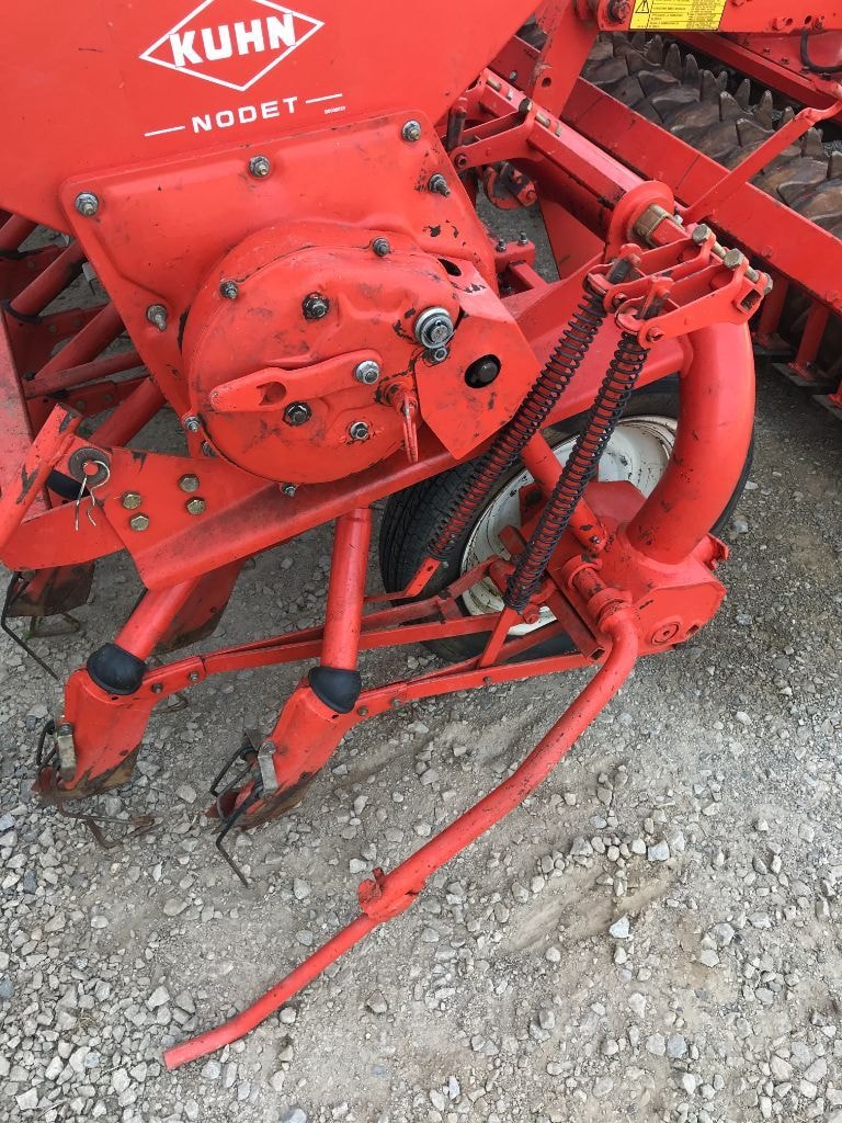 Herse rotative KUHN HRB 302 - photo slide 23