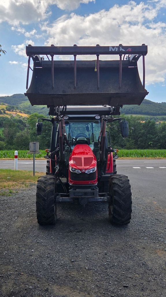 Tracteur chargeur MASSEY FERGUSON 5712S - photo slide 3