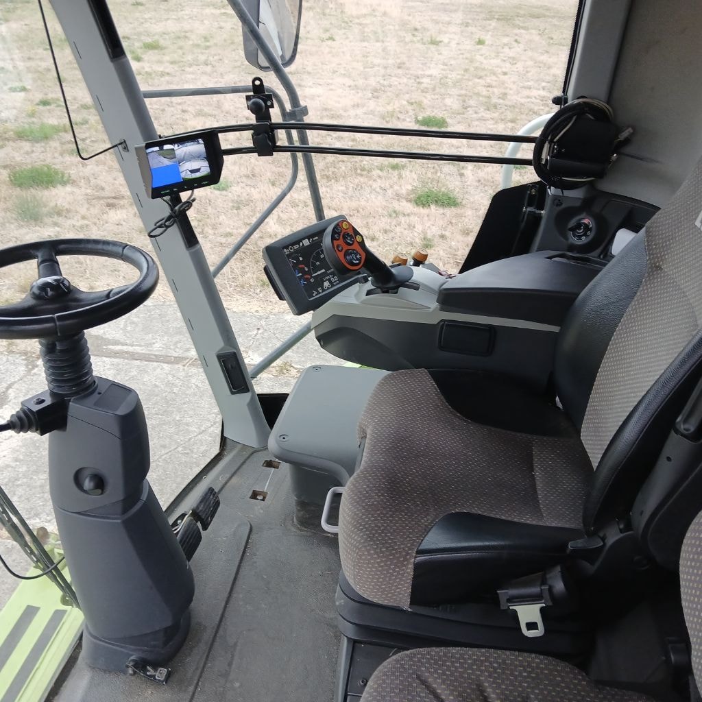 Moissonneuse CLAAS LEXION 760 - photo slide 19