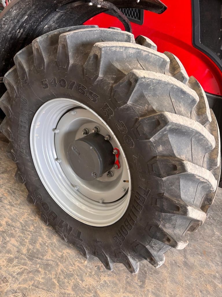 Tracteur MASSEY FERGUSON 7S.210 - photo slide 6