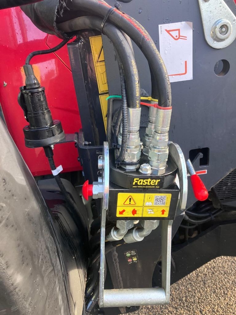 Tracteur chargeur MC CORMICK X5.100 - photo slide 20