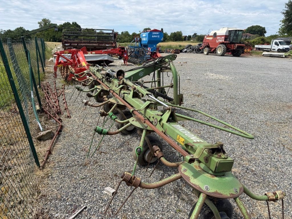 Faneuse KRONE KW 6.70/6 - photo slide 3