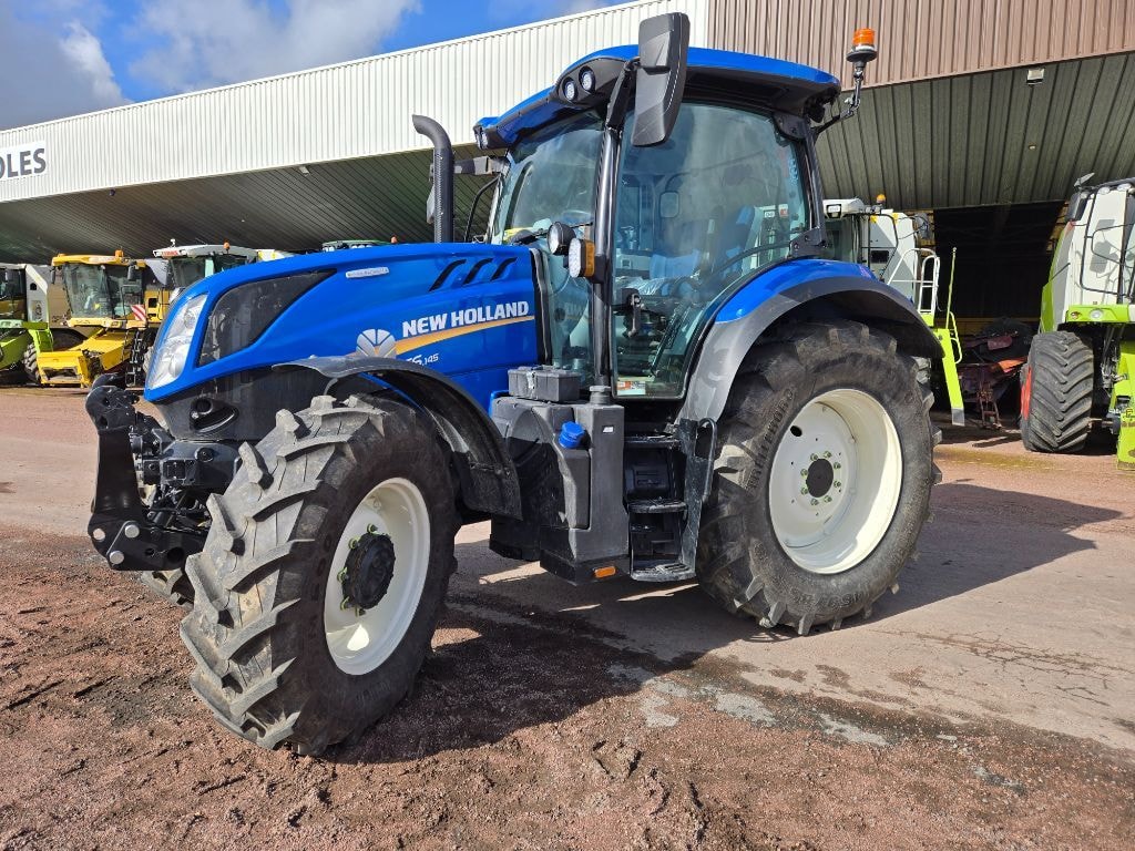 Tracteur NEW HOLLAND T6.145 DC - photo slide 18