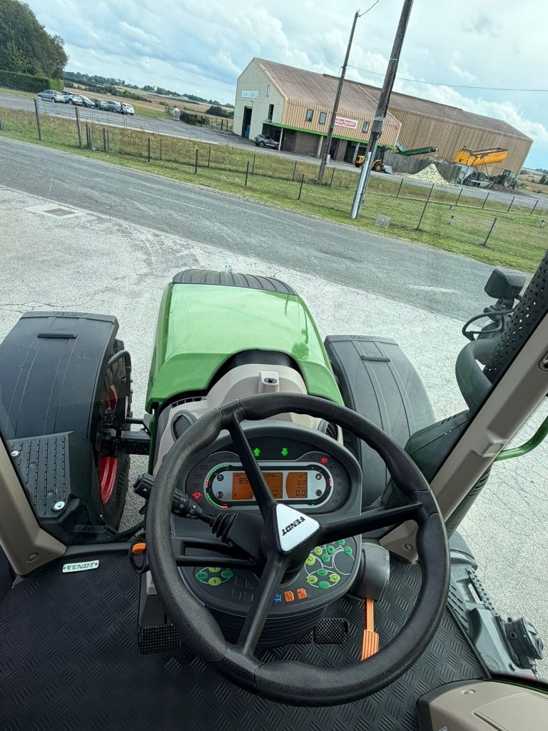 Tracteur FENDT 512 VARIO PROFI + - photo slide 13