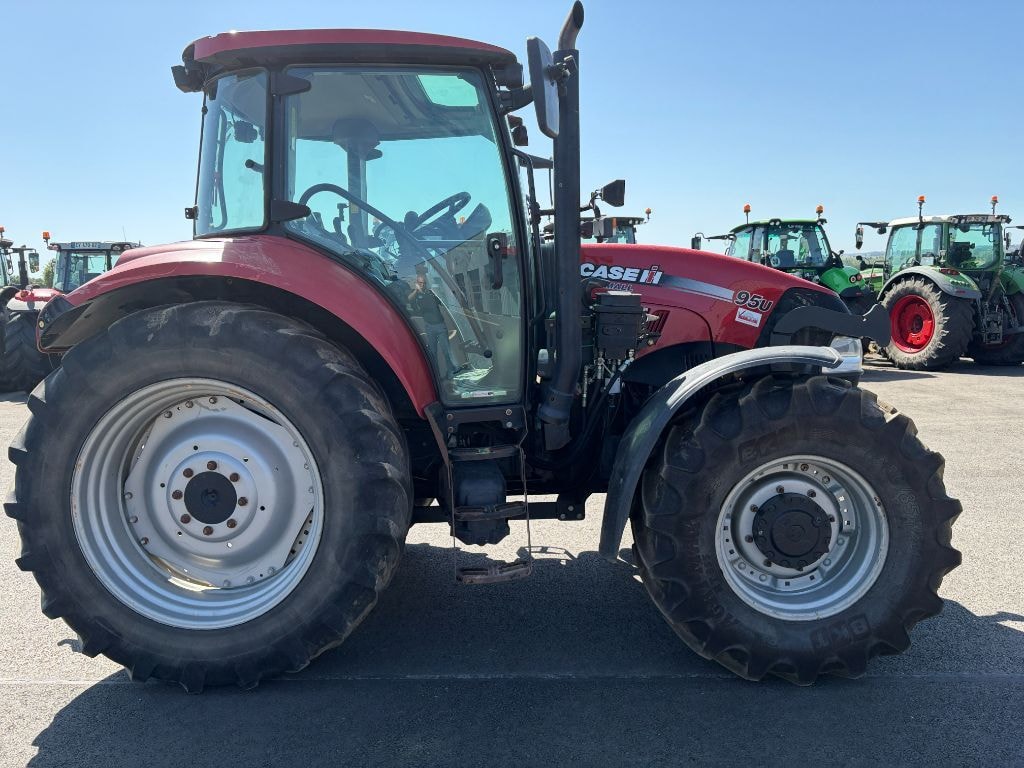 Tracteur CASE IH FARMALL 95U - photo slide 7