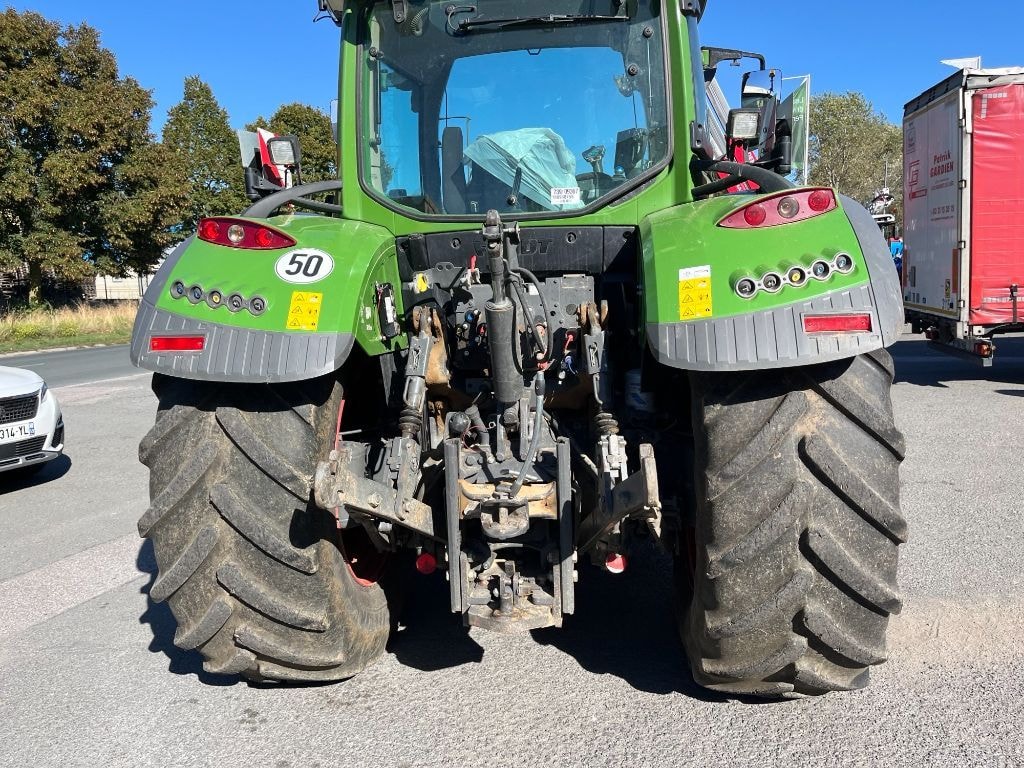 Tracteur FENDT 716 VARIO POWER - photo slide 6