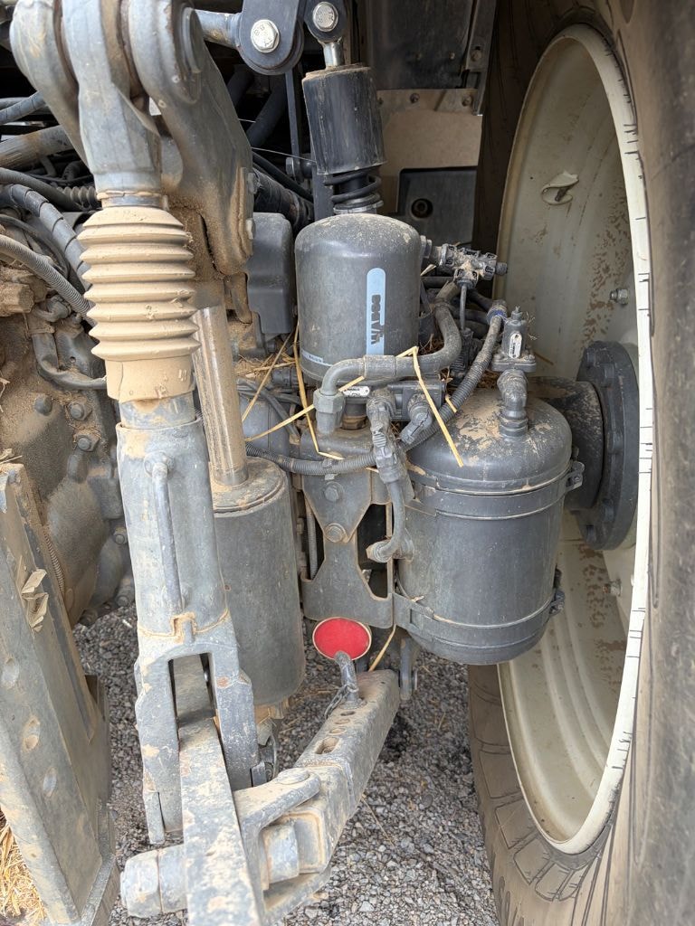 Tracteur VALTRA T175eA - photo slide 10