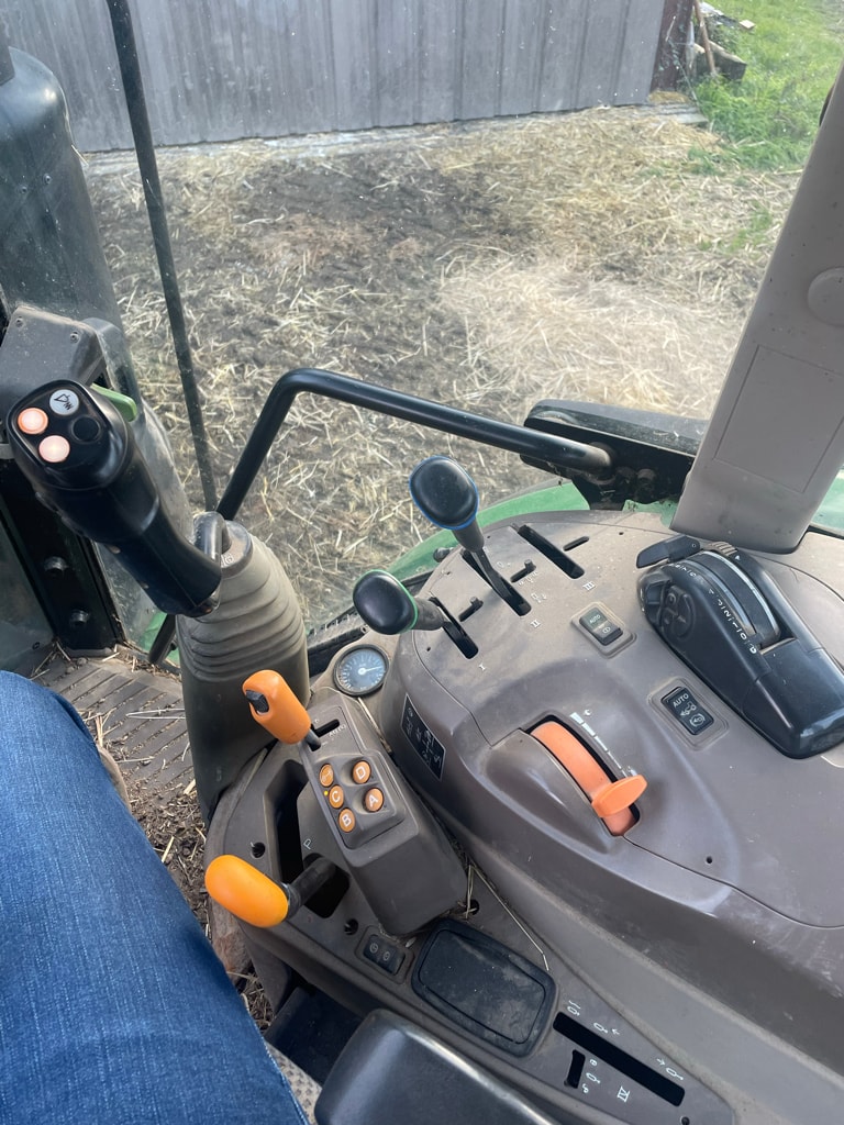 Tracteur chargeur JOHN DEERE 6115RC - photo slide 7
