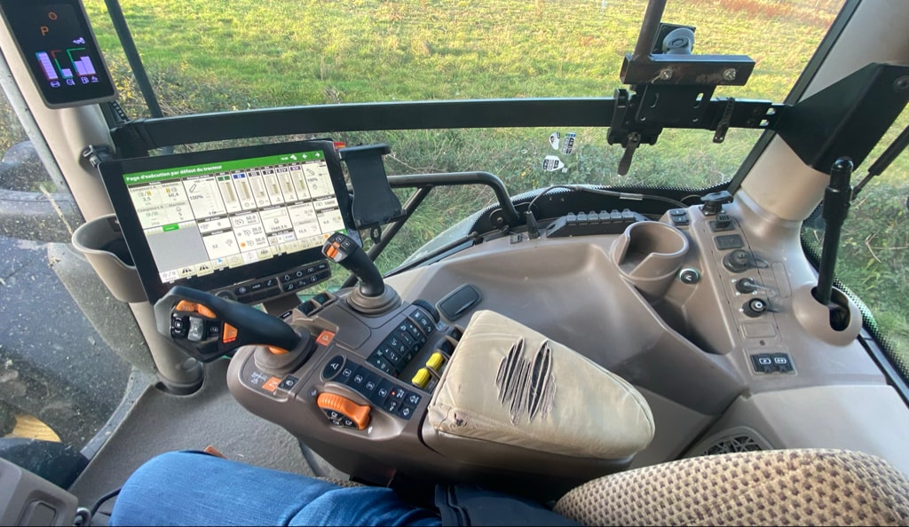 Tracteur JOHN DEERE 6R250 - photo slide 15