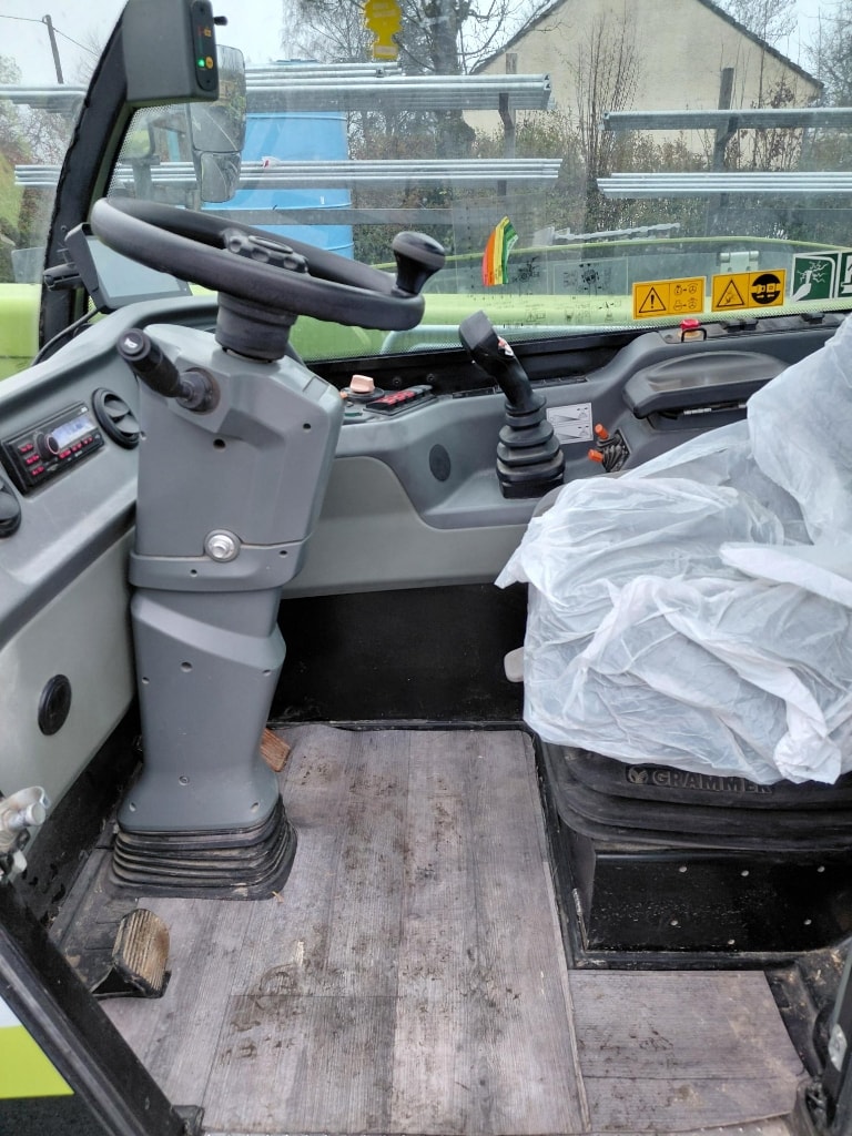 Telescopique CLAAS SCORPION 741 VARIPOWER - photo slide 13