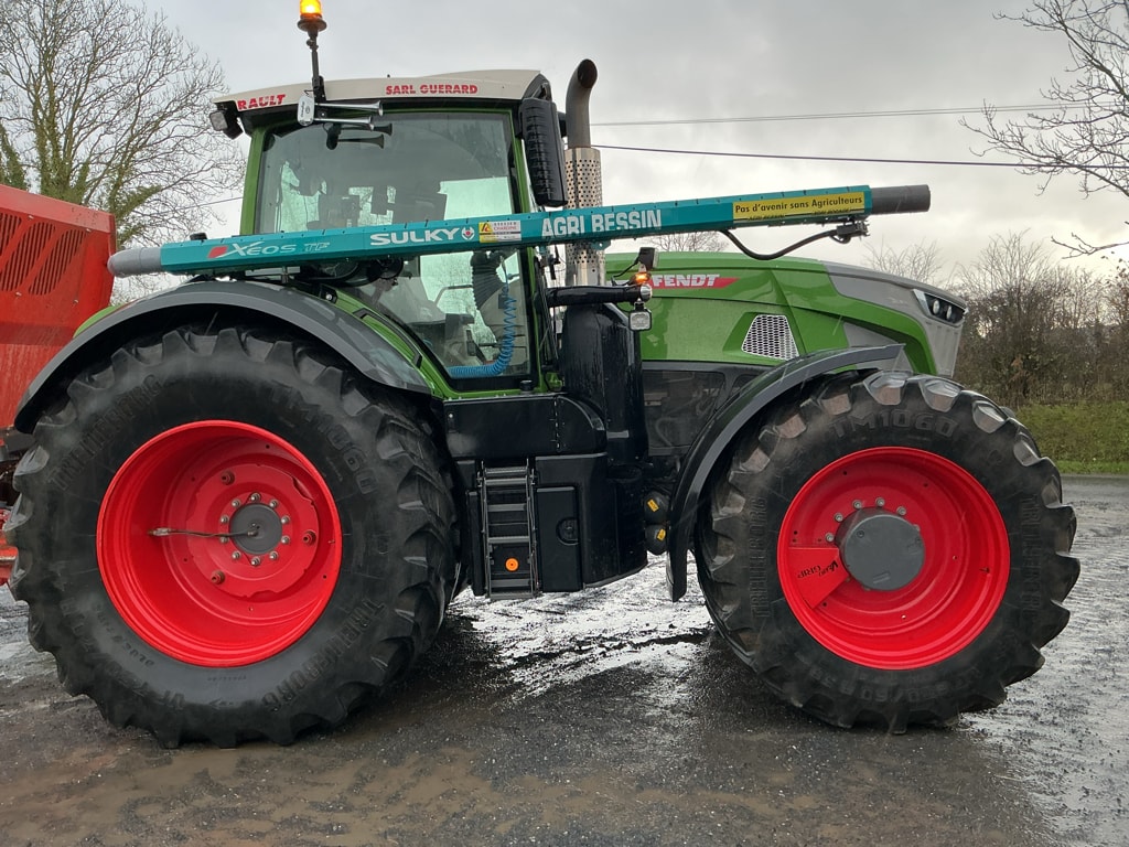 Tracteur FENDT 942 - photo slide 4