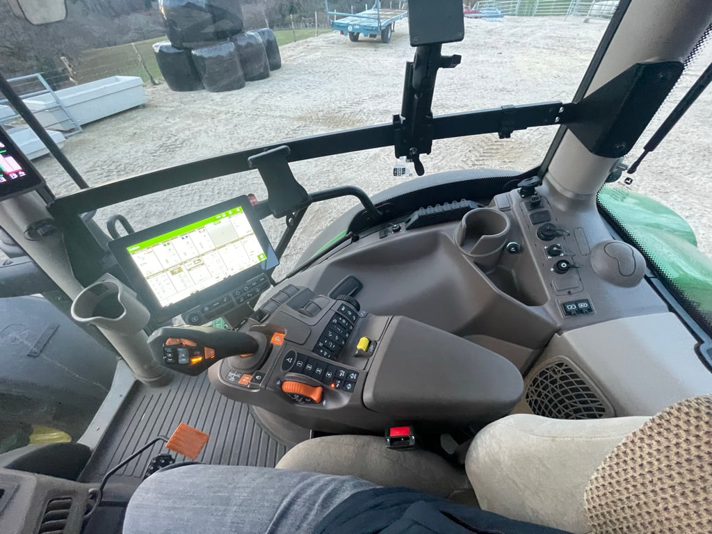 Tracteur JOHN DEERE 6R 120 - photo slide 6