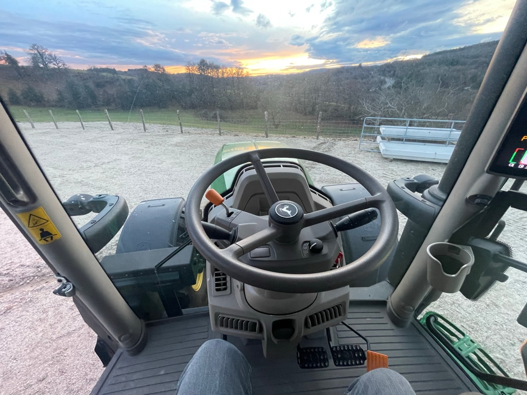 Tracteur JOHN DEERE 6R 120 - photo slide 7