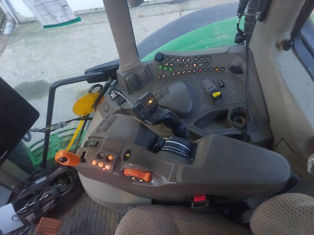 Tracteur JOHN DEERE 6195M - photo slide 21