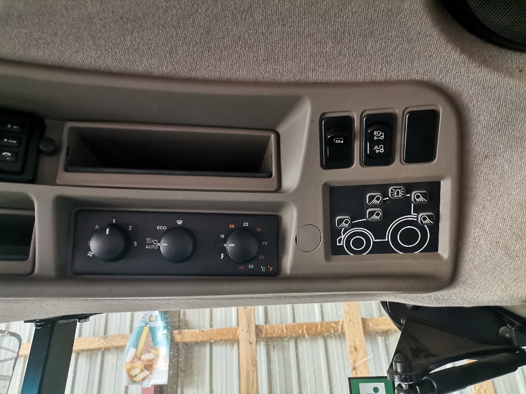 Tracteur CASE IH Maxxum 125 cvx - photo slide 12