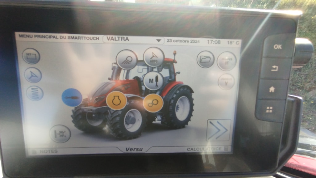 Tracteur VALTRA T254 - photo slide 25