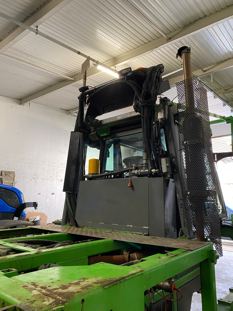 Tracteur enjambeur TECNOMA U100/140 - photo slide 8