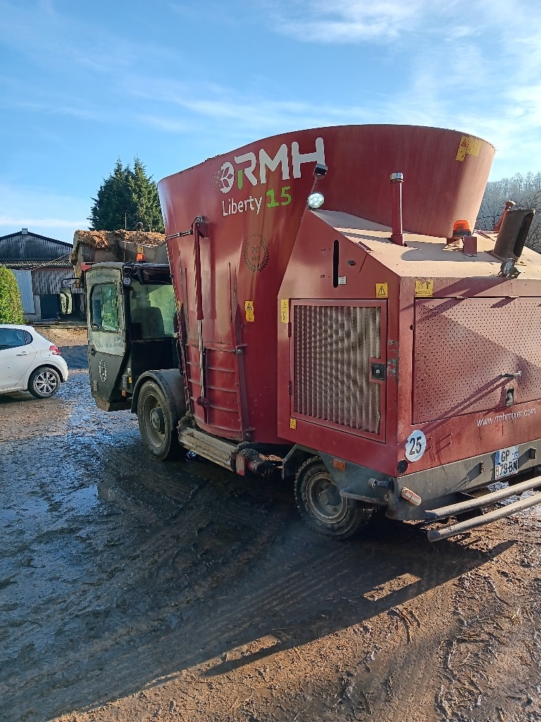 Melangeuse automotrice RMH Liberty 15 - photo slide 4