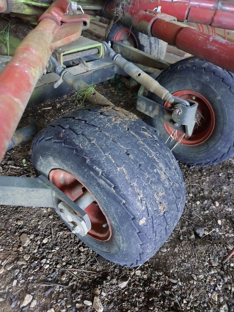 Andaineur CLAAS Liner 650 Twin - photo slide 5
