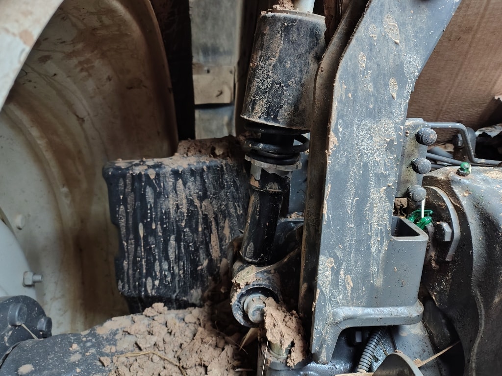 Tracteur VALTRA T215 direct - photo slide 5