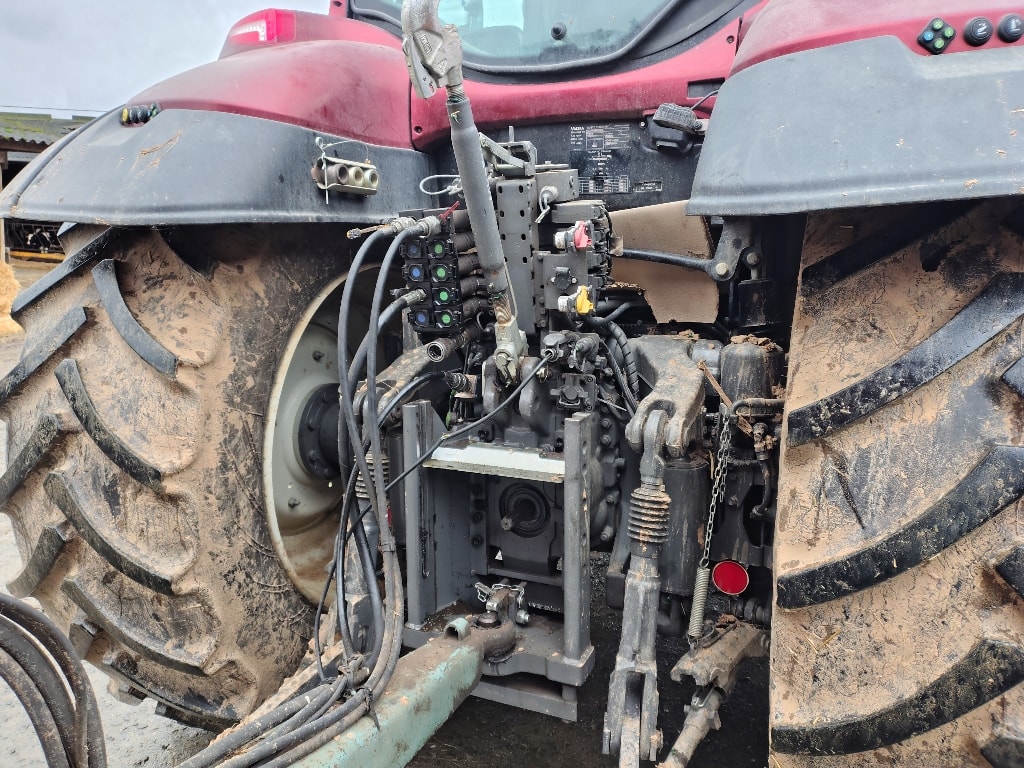 Tracteur VALTRA T215 direct - photo slide 7