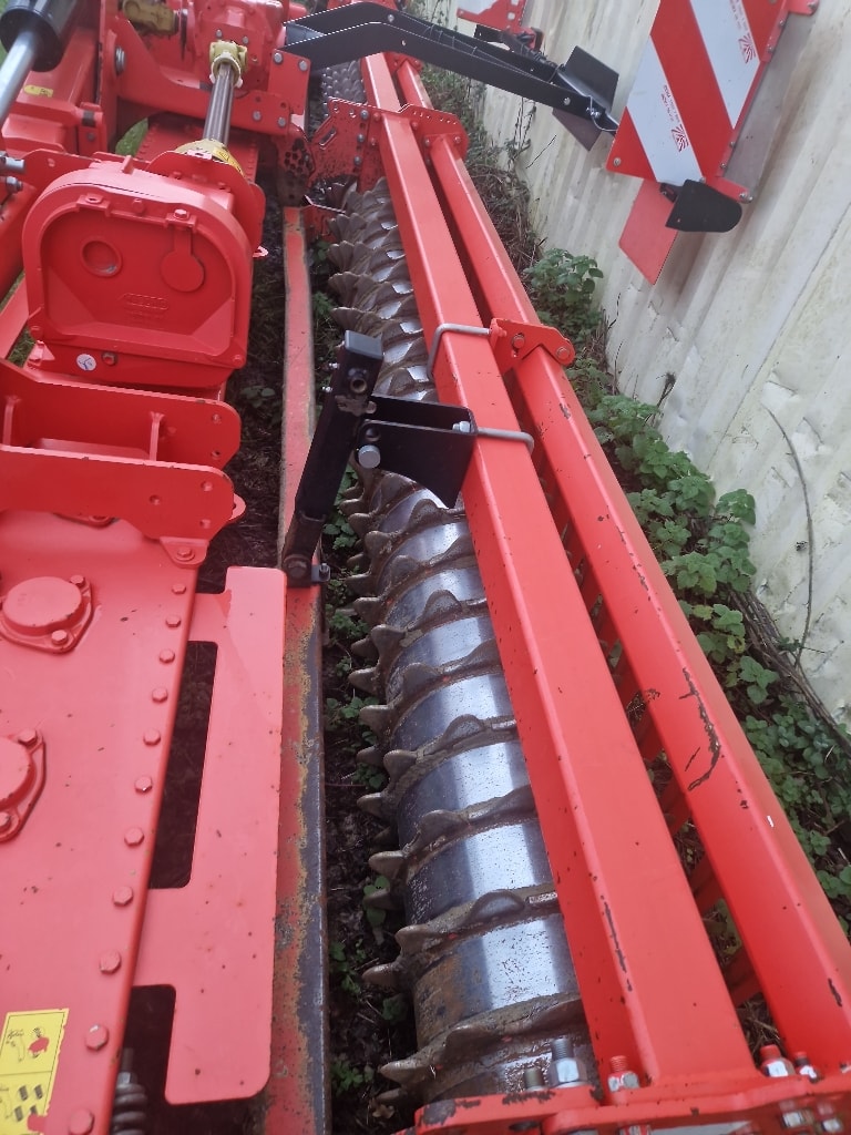 Herse rotative MASCHIO Aquila 6000 - photo slide 4