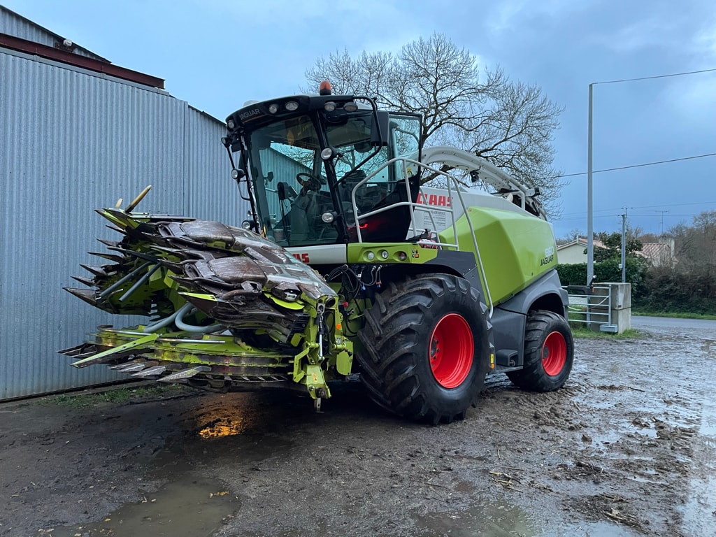 Ensileuse CLAAS Jaguar 860 - photo slide 1