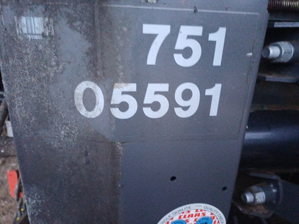 Presse balles rondes CLAAS 460 RF - photo slide 6