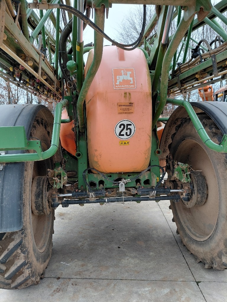 Pulverisateur AMAZONE Ux 3200 special - photo slide 3