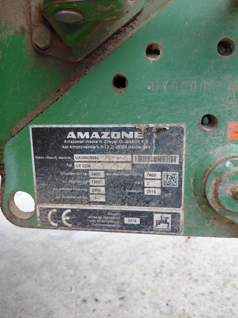 Pulverisateur AMAZONE Ux 3200 special - photo slide 12